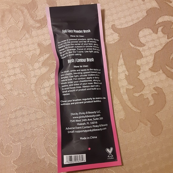 Pretty In Pink Brush Set - Picture 2 of 3